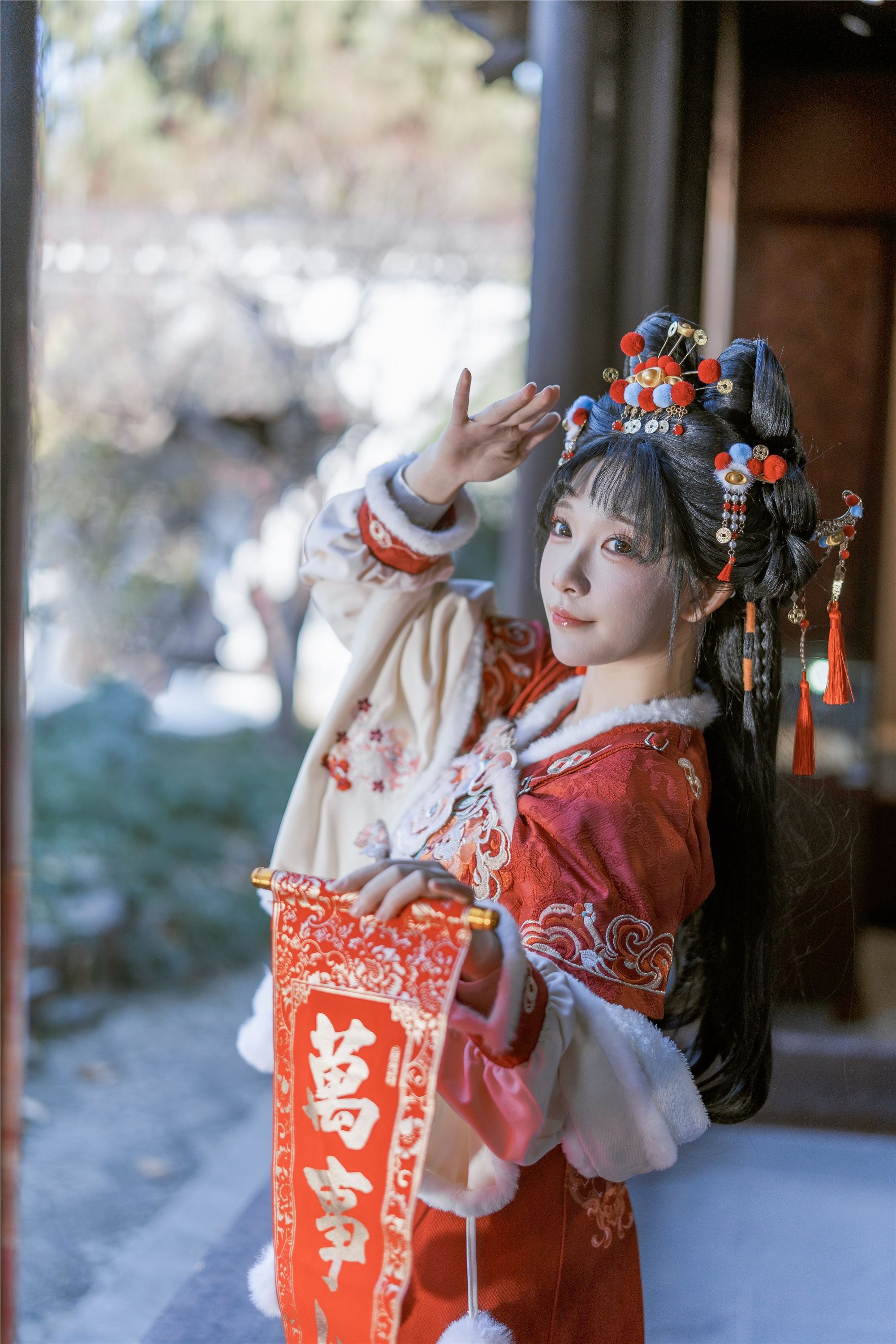 YITUYU艺图语 2025.01.31 红红火火迎新年 一只小羊